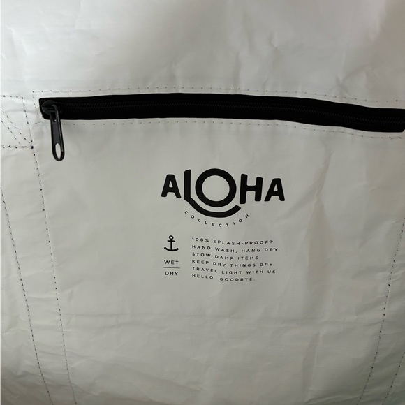 NWT ALOHA Collection Splash-Proof Foldable Beach Bag Tote Zipper Top White Black - Picture 7 of 8